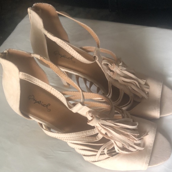Qupid 3inch beige heel. Party shoe - Picture 4 of 4